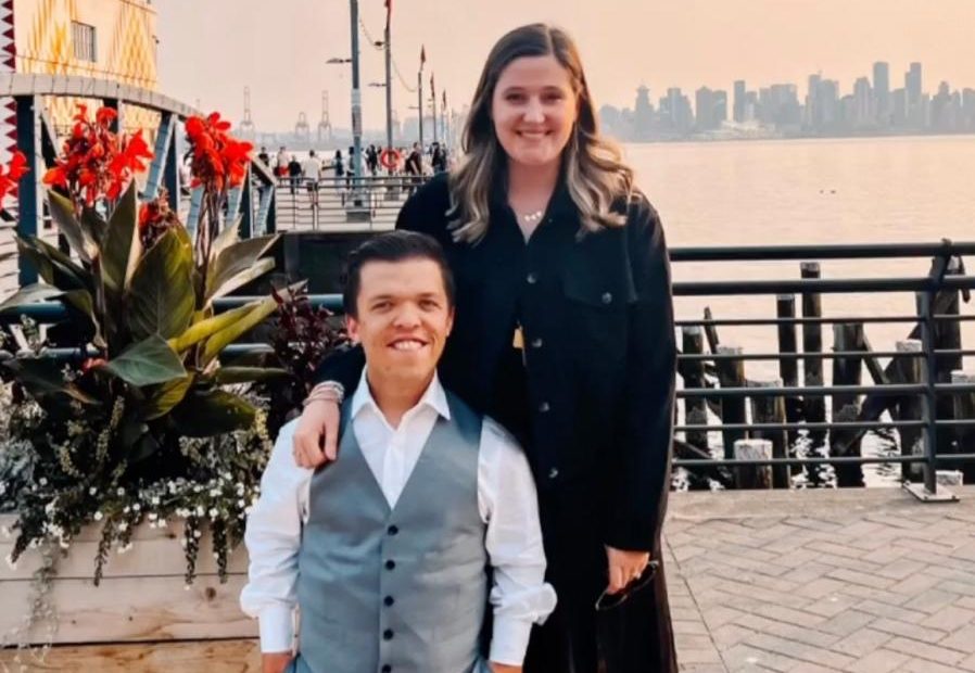 Little People'S Tori And Zach Roloff Make Major Change To $1M Mansion After  It'S Revealed They'Re Leaving The Show | The Us Sun